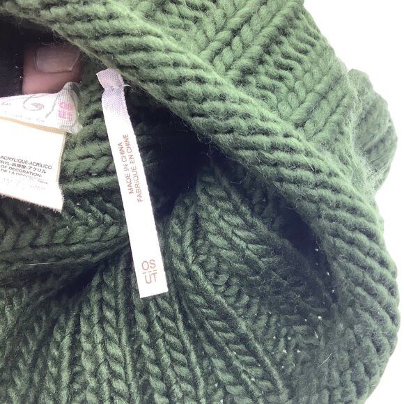 Free People Green Acrylic Cable Knit Beanie Hat One Size Ribbed - Picture 4 of 6